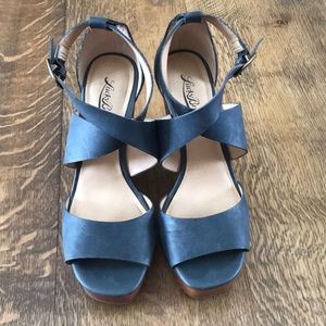 Lucky Brand navy blue wedges